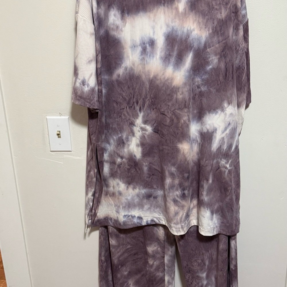 Dressed in LALA Purple Tie-Dye Lounge Set Size Large
